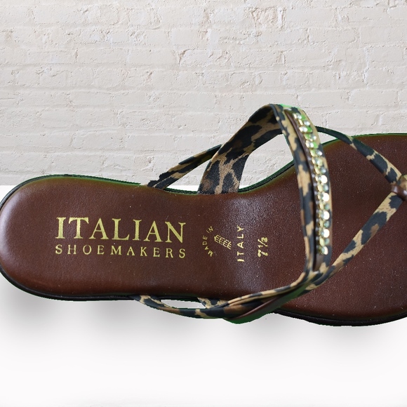 Italian Shoemakers wedge thong sandals - Picture 3 of 3